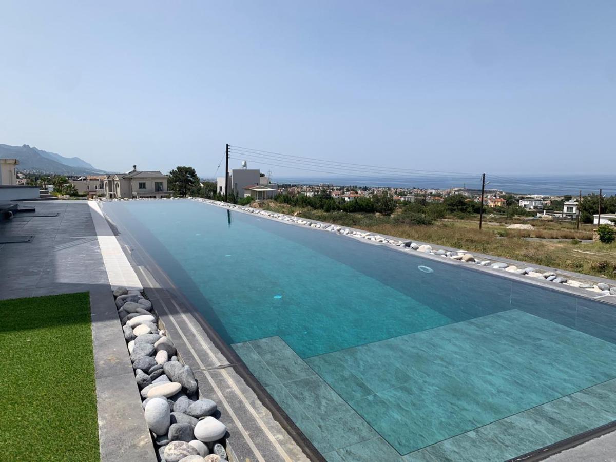 Superior Villa Between The Mountain And The Sea 4+1 Agios Epiktitos Екстер'єр фото