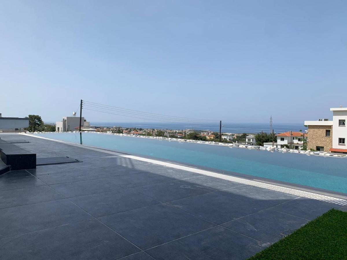 Superior Villa Between The Mountain And The Sea 4+1 Agios Epiktitos Екстер'єр фото